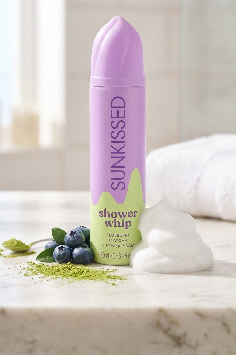 NOVINKA: Shower Whip Blueberry Matcha