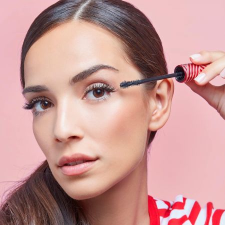 Deborah Milano řasenka pro objem Like a Pro, 13ml