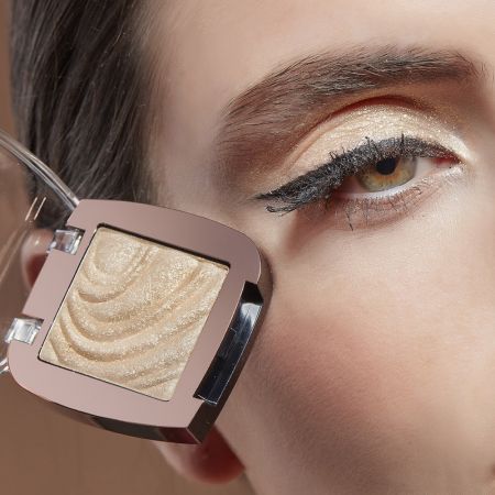 Deborah Milano oční stín mono Color Lover (Wet&Dry), 3,5g