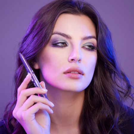 Deborah Milano voděodolný vysouvací oční stín v tužce 24ore Color Power, 1,4g