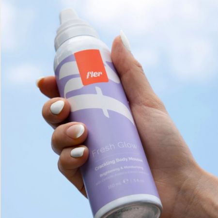 Fler třpytivá osvěžující pěna na tělo s šumivým efektem Fresh Glow, 150ml