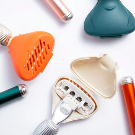 Fler cestovní pouzdro na holící strojek, Blush