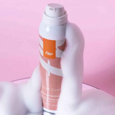 Fler intimní čistící pěna s prebiotiky Velvet Care, 150ml