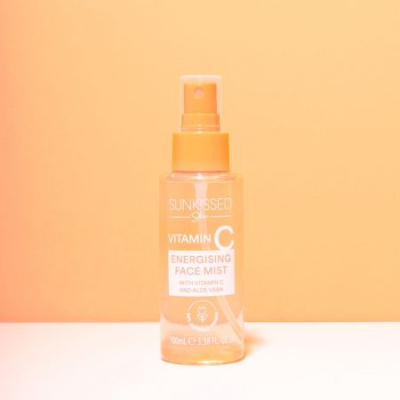 Sunkissed osvěžující pleťová mlha s vitaminem C Energising, 100ml