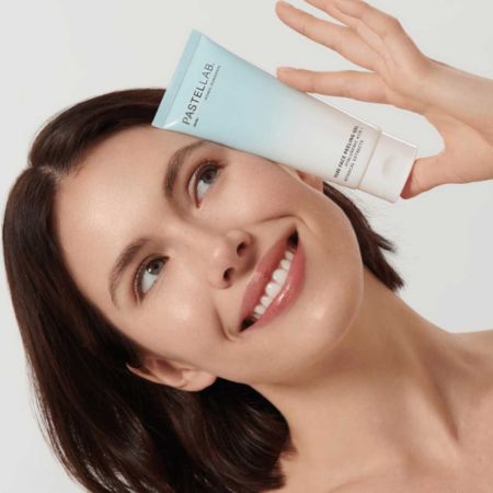 Pastel Cosmetics pleťový peelingový gel s kyselinou hyaluronovou, Pastel Lab Pure Face Peeling Gel, 100ml
