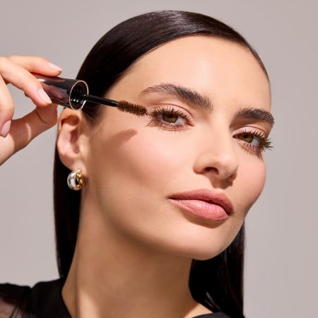 Deborah Milano hnědá řasenka pro maximální objem řas s ceramidy, Brown, 12ml