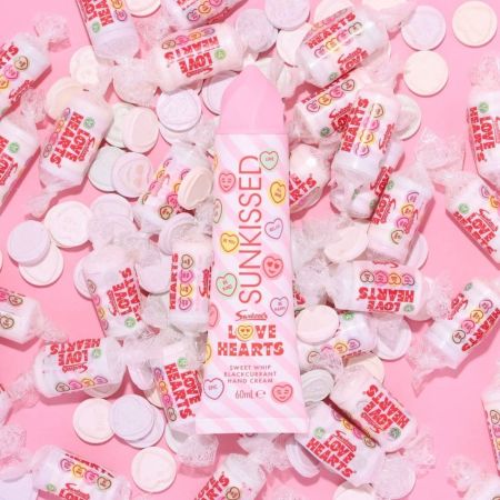 Sunkissed krém na ruce Love Hearts Sweet Whip Hand Cream, Blackcurrant, 60ml