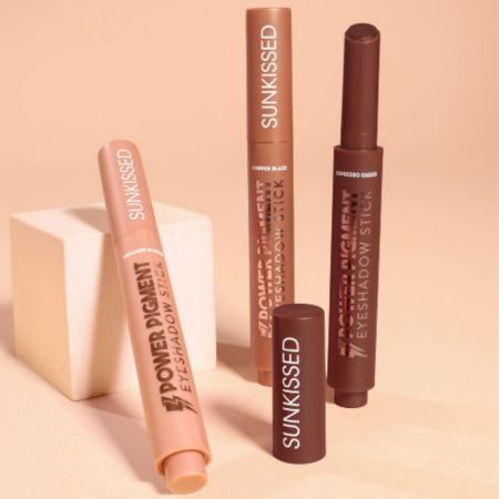 Sunkissed oční stíny v tužce Power Pigment Eyeshadow, 2g