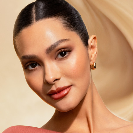 Flormar vyživující lesk na rty, Latte Addiction Lip Topper, 3,5ml