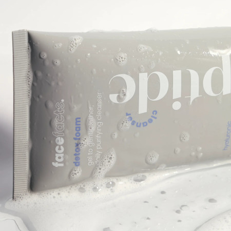 Face Facts jemná čisticí pleťová pěna s peptidy, Peptide - Detox Foam, 150ml