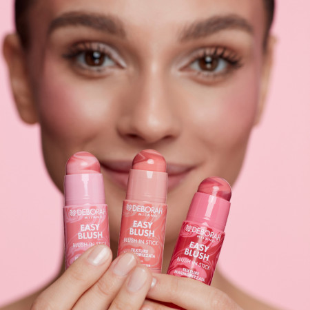 Deborah Milano krémová tvářenka v tyčince Easy Blush Stick, 5g