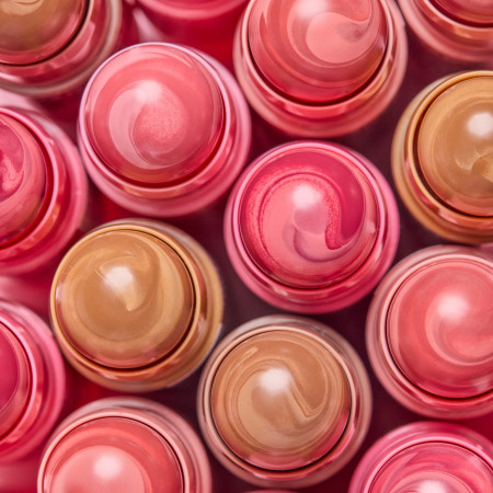 Deborah Milano krémová tvářenka v tyčince Easy Blush Stick, 5g